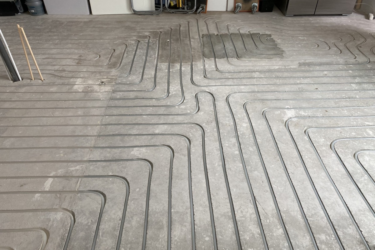 Infrezen in cementdek